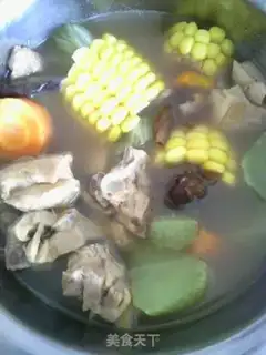 Make Stewed chicken soup with corn and lettuce step 8