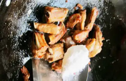 Make Roasted pork ribs with red heart potatoes step 2