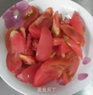 Make tomato salad step 1