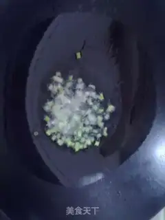 Make bowknot egg fried rice step 5