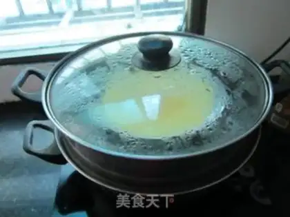 Make steamed frozen eggs step 2