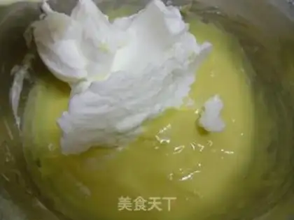 Make Colored wave dot cake roll step 6