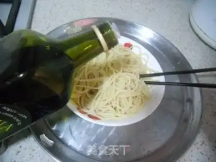 Make Spaghetti with tomato sauce step 3