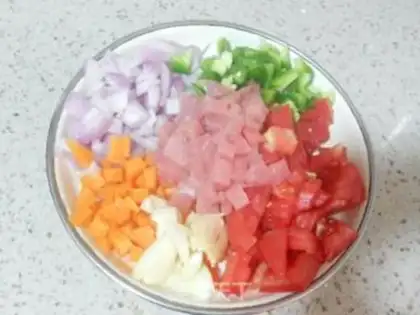 Make Spaghetti with tomato sauce step 4