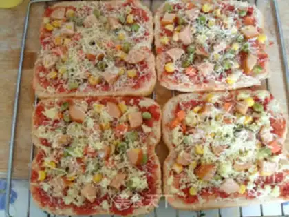 Make mini pizza step 10