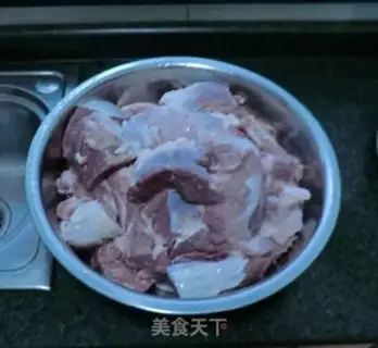 Make Spiced beef in sauce step 1