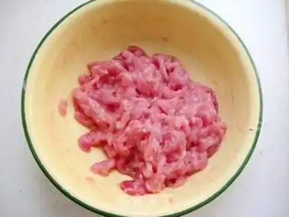 Make Shredded pork in Beijing sauce step 0