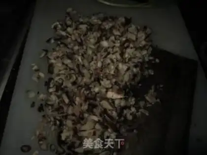 Make Rice with shredded pork and mushrooms step 3