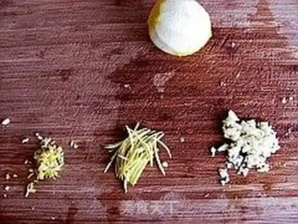 Make Fried chicken breast with honey and lemon step 3