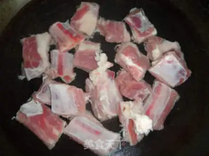 Make Winter melon pork ribs soup step 1