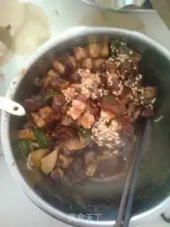 Make zongzi step 1