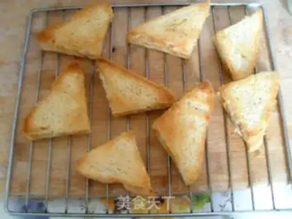 Make Mini triangle pork floss step 7