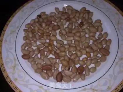 Make Steamed peanuts with western steak step 6