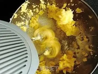 Make corn crescent cookies step 1
