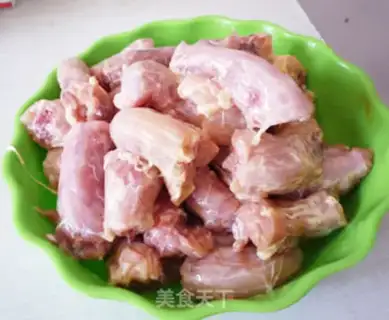 Make Spicy chicken neck step 1