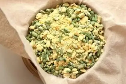 Make Steamed cowpea with corn flour step 6