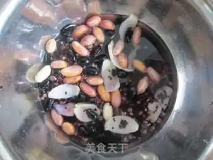 Make Tonifying kidney health porridge step 1