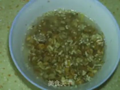 Make Grain-grain bacon rice dumplings step 6