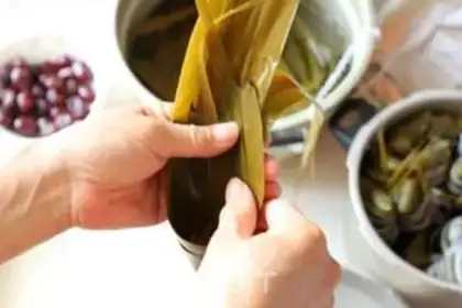 Make Traditional candied jujube rice dumplings step 4