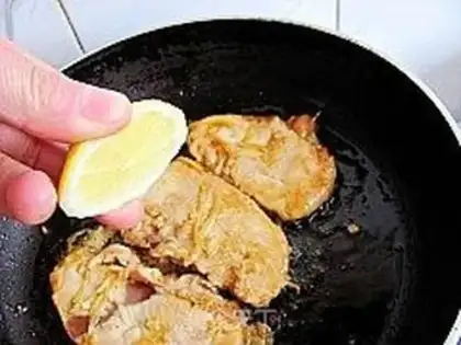 Make Fried chicken breast with honey and lemon step 18