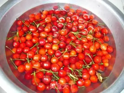 Make cherry jelly step 1