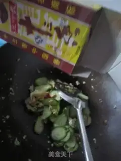 Make Scrambled eggs with cucumber step 5