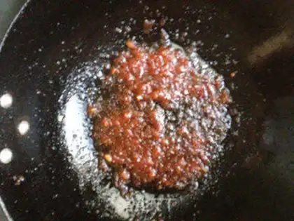 Make diced chicken with tomato sauce step 5