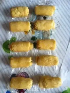 Make egg yolk cake step 6