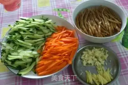 Make day lily salad step 3