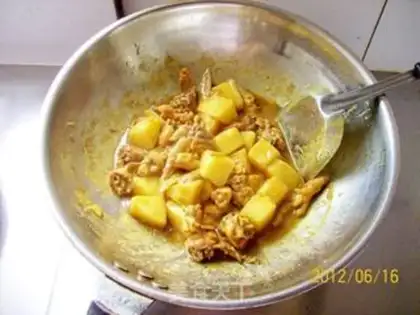 Make Curry chicken pieces and roasted potatoes step 11