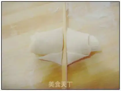 Make Rose steamed buns step 8