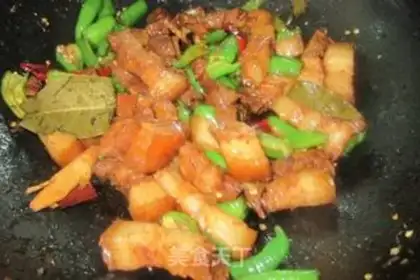 Make Braised pork belly with beer step 8