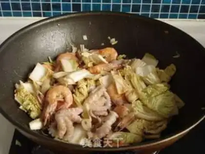 Make stir-fried baby vegetable with double fresh food step 7