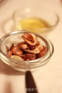 Make Homemade garlic crisp step 0