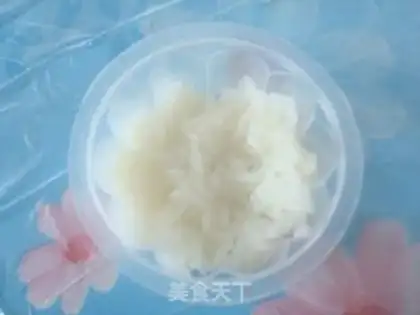 Make Chrysanthemum rice balls step 3