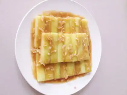 Make Steamed zucchini with jade pillars step 6
