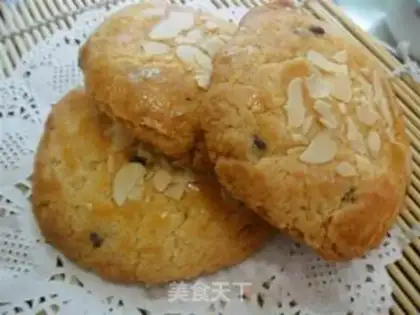 Make almond crisps step 6