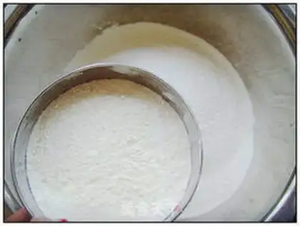 Make milk-scented steamed buns step 0