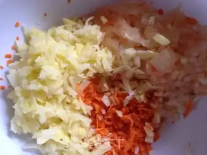 Make Fried pork and vegetable meatballs step 1
