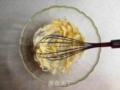 Make coconut rolls step 1