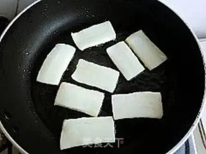 Make Pan-fried rice cakes step 1