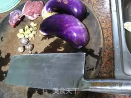 Make Sauted eggplant in sauce step 0