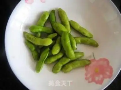 Make Spiced edamame step 2
