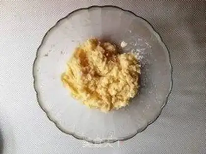 Make coconut rolls step 5