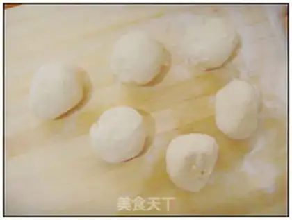 Make milk-scented steamed buns step 7