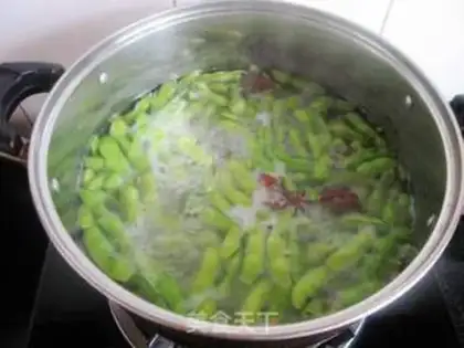 Make Spiced edamame step 4