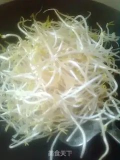 Make Sweet and sour mung bean sprouts step 4