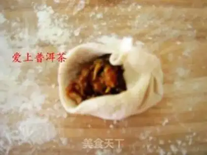 Make Big steamed buns with mushroom and fresh meat step 4