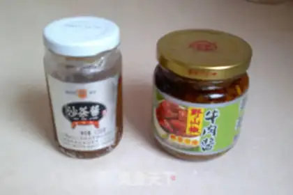 Make Fried cowpea in two sauce step 1