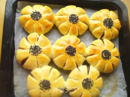 Make Bean paste flower bread step 11